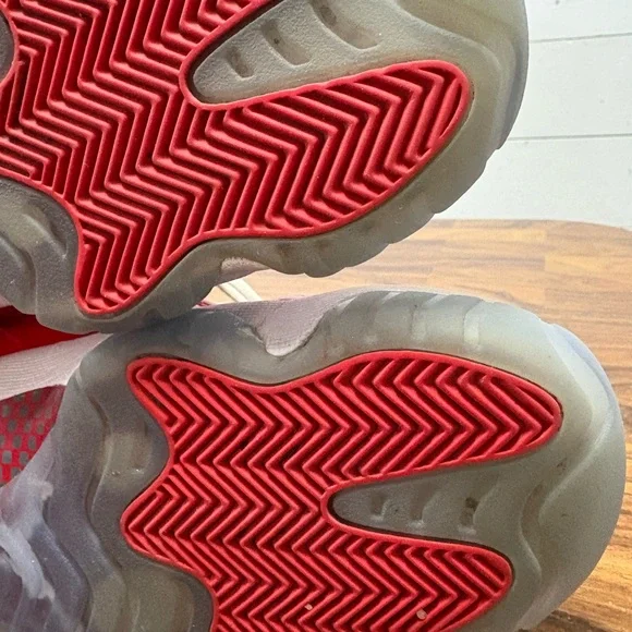 Air Jordan 11 Retro “Cherry” Varsity Red/White (CT8012-116 - Picture 7 of 11